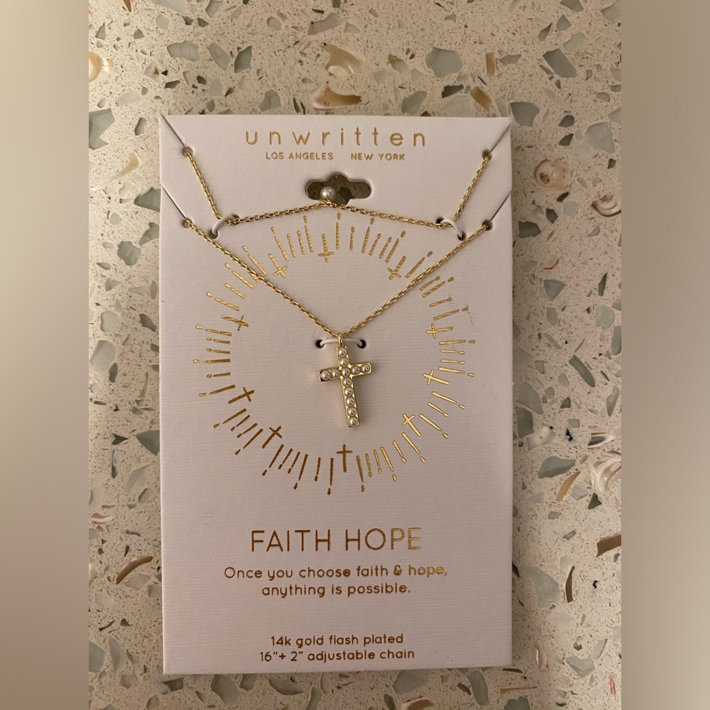Brand new women’s necklace